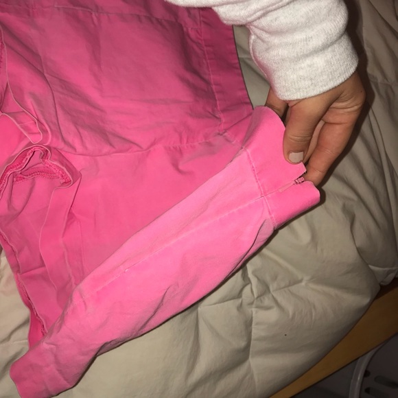 Size 4 J Crew Pink shorts - Picture 2 of 4
